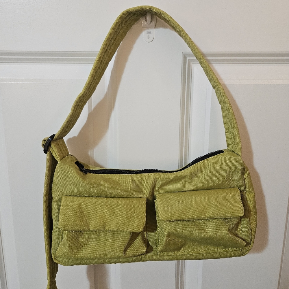BAGGU Lemongrass Cargo Shoulder Bag